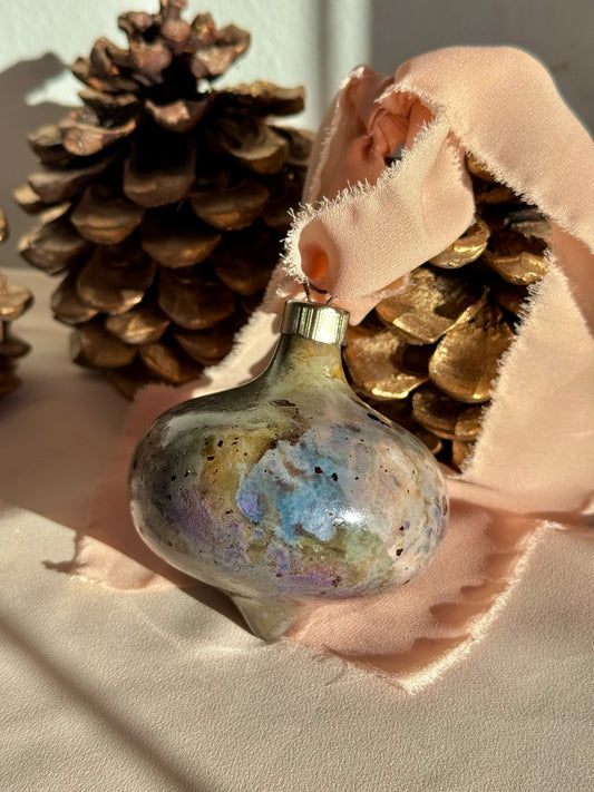 Bauble 1