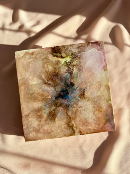 Whispers of Light | 15 x 15cm